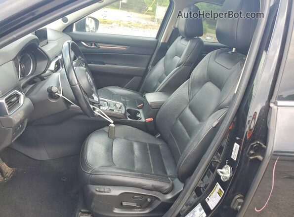 JM3KFBDM2J0339030 2018 MAZDA CX-5 Charcoal Вид салону спереду