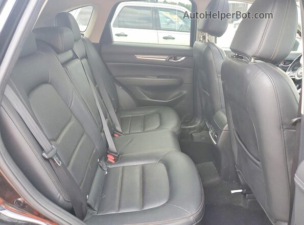 JM3KFBDM2J0339030 2018 MAZDA CX-5 Charcoal Вид задньої частини салону