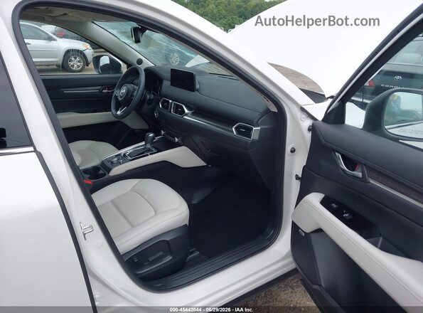 JM3KFBDM2P0200038 2023 MAZDA CX-5 White Widok wnętrza z przodu