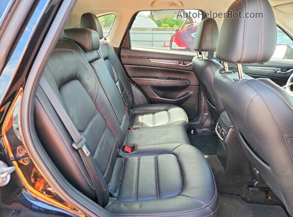 JM3KFBDM3K0637118 2019 MAZDA CX-5 Black Вид задньої частини салону