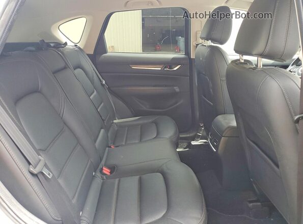 JM3KFBDM5J0430857 2018 MAZDA CX-5 Silver Սալոնի հետևի տեսք
