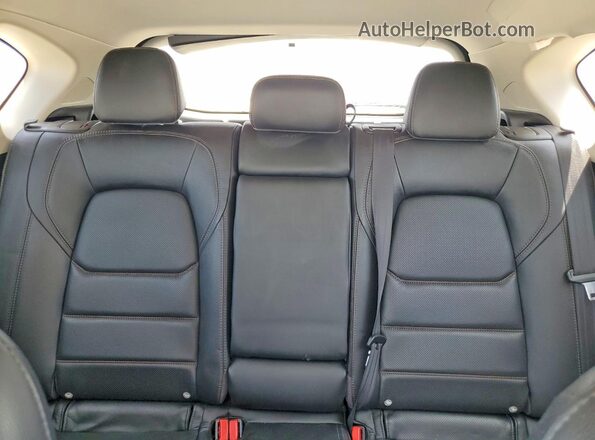 JM3KFBDM6M1462604 2021 MAZDA CX-5 White Widok tylnych siedzeń