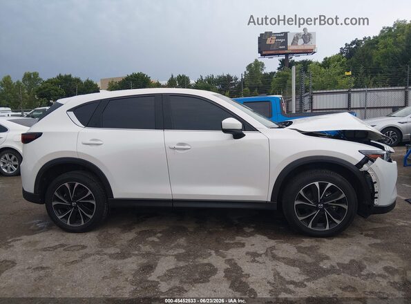 JM3KFBDM9P0165613 2023 MAZDA CX-5 White Սալոնի հետևի տեսք