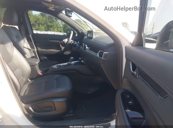 JM3KFBDY6S0626861 2025 MAZDA CX-5 White წინა სალონის ხედი