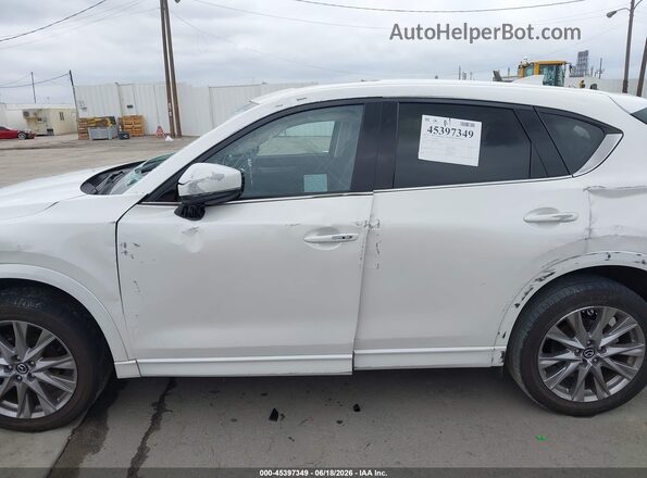 JM3KFBEM6R0390010 2024 MAZDA CX-5 White 360 interior view