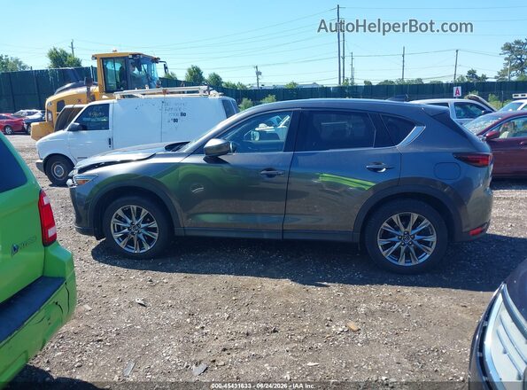 JM3KFBEY8K0596048 2019 MAZDA CX-5 Gray 360 interior view