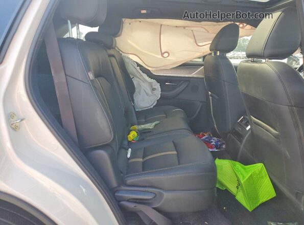 JM3KJEHA3S1111307 2025 MAZDA CX-70 White Вид задньої частини салону