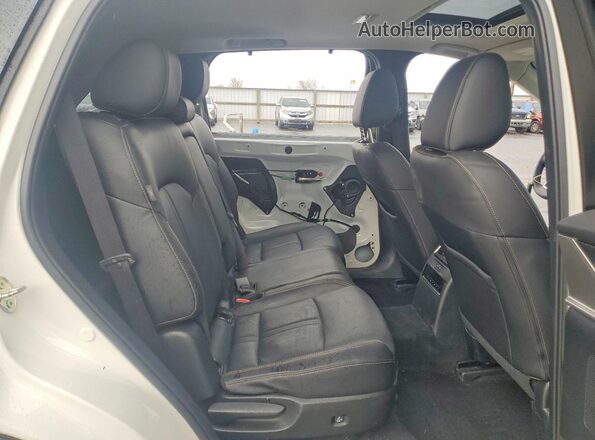 JM3KKBHD3S1220307 2025 MAZDA CX-90 Белый Вид задней части салона