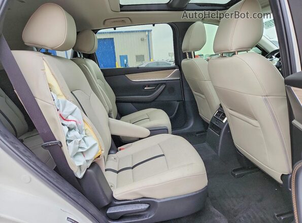JM3KKDHD4R1136437 2024 MAZDA CX-90 White Вид задньої частини салону