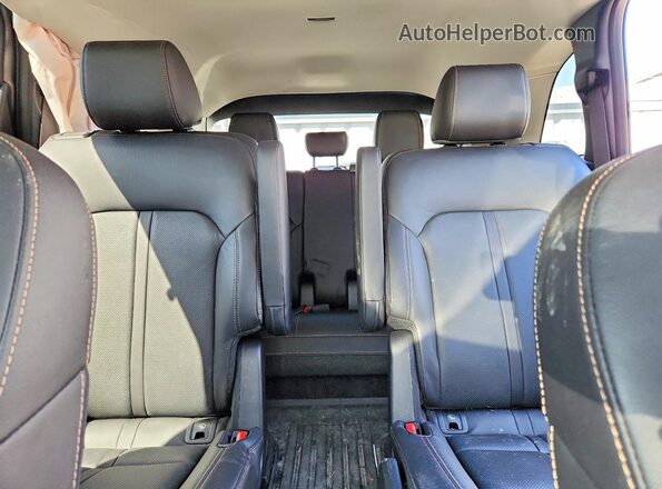 JM3KKDHD9R1139317 2024 MAZDA CX-90 White Rear seats view