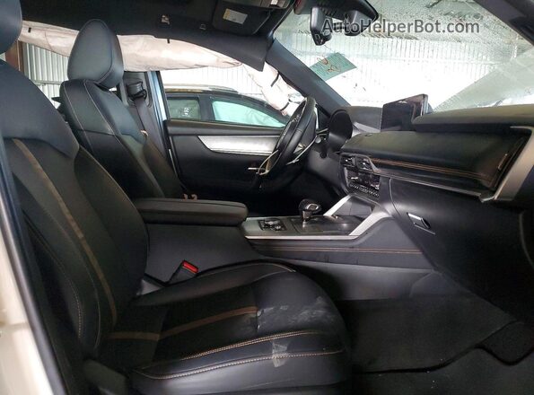 JM3KKEHA8R1158680 2024 MAZDA CX-90 White წინა სალონის ხედი