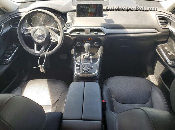 JM3TCACY8J0223066 2018 MAZDA CX-9 Gray Dashboard view