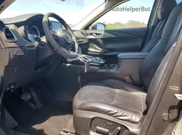 JM3TCACY8J0223066 2018 MAZDA CX-9 Gray Front interior view