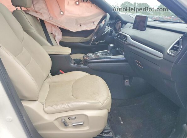 JM3TCADY4L0405932 2020 MAZDA CX-9 White Front interior view
