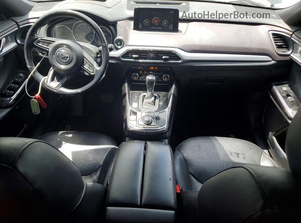 JM3TCADY9J0213662 2018 MAZDA CX-9 Charcoal Vista del salpicadero