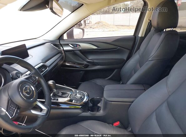 JM3TCBAY2N0629701 2022 MAZDA CX-9 Dark Blue Вид салону спереду