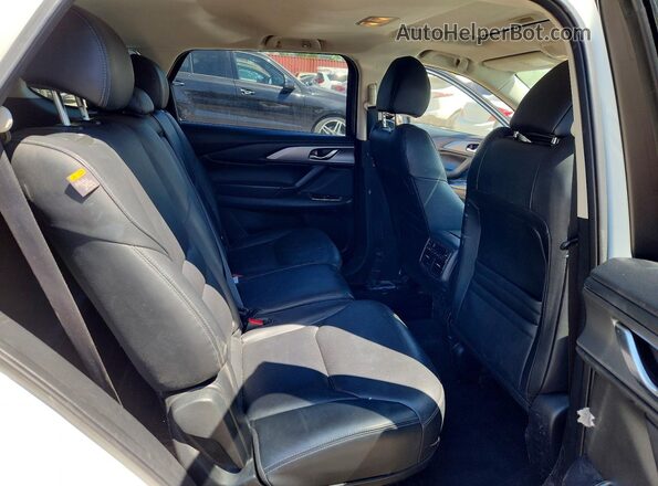 JM3TCBCY0K0333861 2019 MAZDA CX-9 White Rear interior view