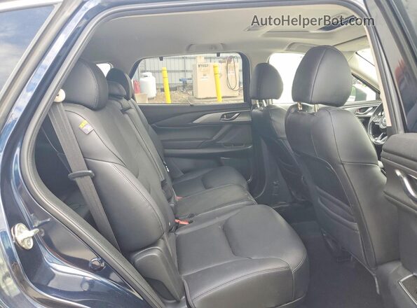 JM3TCBCYXJ0214326 2018 MAZDA CX-9 Blue Rear interior view