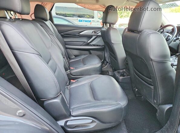 JM3TCBCYXP0655737 2023 MAZDA CX-9 Charcoal Вид задньої частини салону