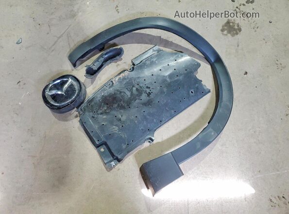 JM3TCBDY8J0229308 2018 MAZDA CX-9 Gray Vista de la etiqueta del VIN
