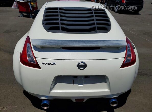 JN1AZ4EH7HM951027 2017 NISSAN 370Z White Вид ззаду