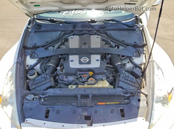 JN1AZ4EH7HM951027 2017 NISSAN 370Z White Вид задньої частини салону