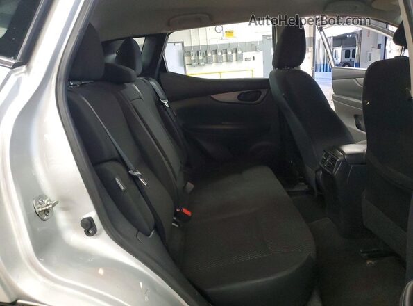 JN1BJ1AV8MW567195 2021 NISSAN ROGUE Silver Vista interior trasera