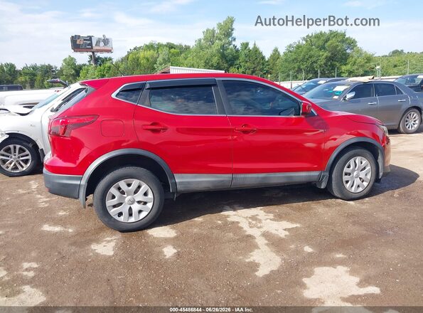 JN1BJ1CP2JW109856 2018 NISSAN ROGUE Red უკანა სალონის ხედი