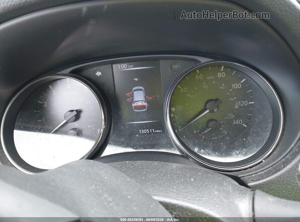 JN1BJ1CP3HW027385 2017 NISSAN ROGUE Красный Вид задних сидений