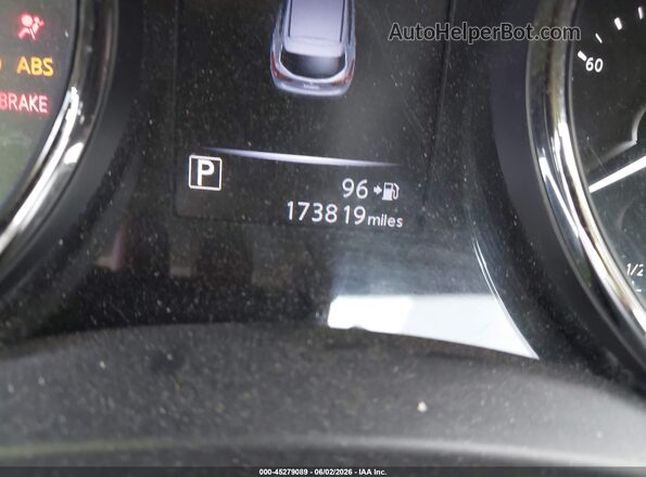 JN1BJ1CP4HW017416 2017 NISSAN ROGUE Silver 