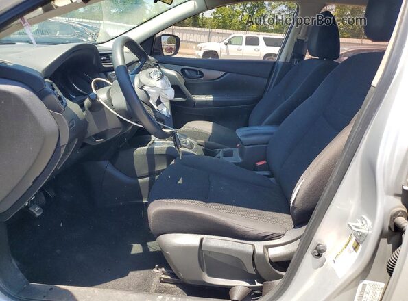 JN1BJ1CP4HW024995 2017 NISSAN ROGUE Silver Front interior view