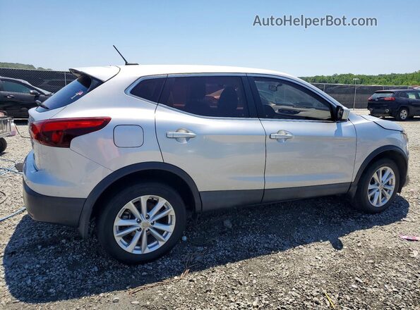 JN1BJ1CP4HW024995 2017 NISSAN ROGUE Silver Rear right
