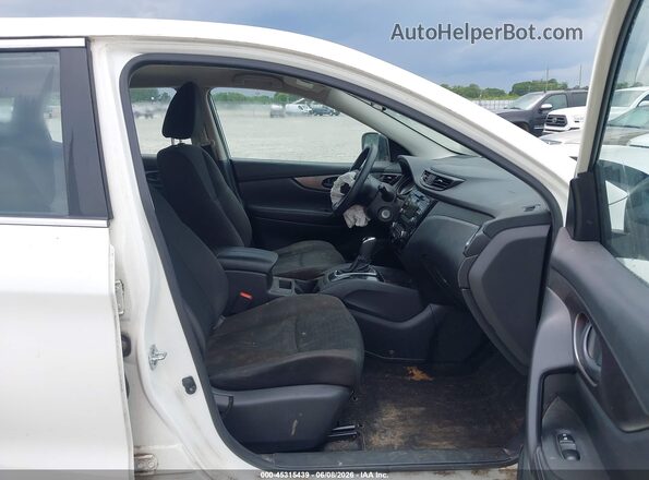 JN1BJ1CP8HW006919 2017 NISSAN ROGUE White Widok wnętrza z przodu