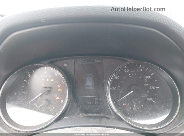 JN1BJ1CP8HW006919 2017 NISSAN ROGUE White Widok tylnych siedzeń