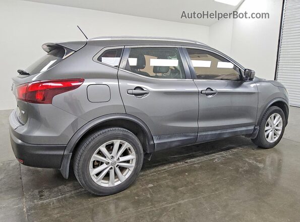 JN1BJ1CP8HW022800 2017 NISSAN ROGUE Gray Задня права чверть