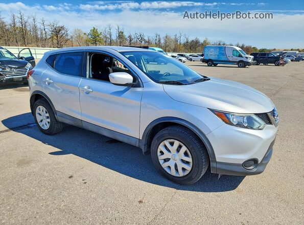 JN1BJ1CPXHW009076 2017 NISSAN ROGUE Silver Передня права чверть