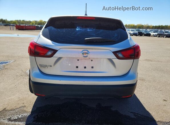 JN1BJ1CPXHW009076 2017 NISSAN ROGUE Silver Вид ззаду