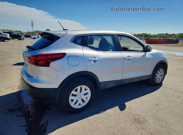 JN1BJ1CPXHW009076 2017 NISSAN ROGUE Silver Задня права чверть