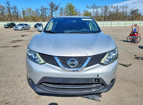 JN1BJ1CPXHW009076 2017 NISSAN ROGUE Silver Вид спереду