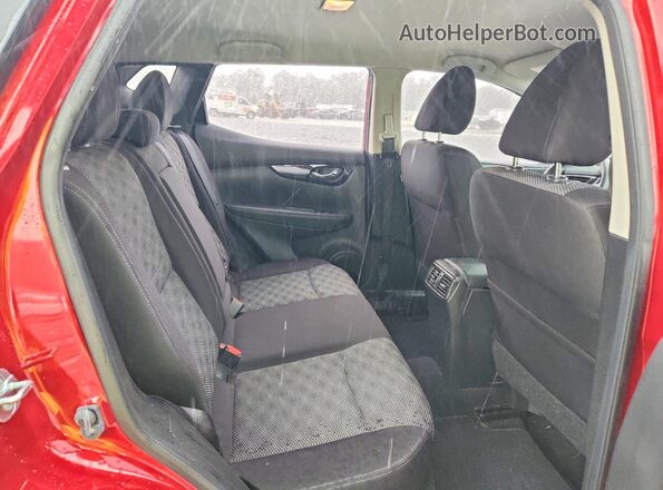 JN1BJ1CPXHW010082 2017 NISSAN ROGUE Red Вид задньої частини салону