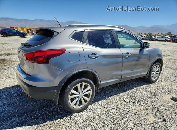 JN1BJ1CPXJW106901 2018 NISSAN ROGUE Серый 