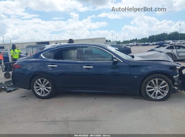 JN1BY1AP8HM740891 2017 INFINITI Q70 Blue Widok wnętrza 360 stopni