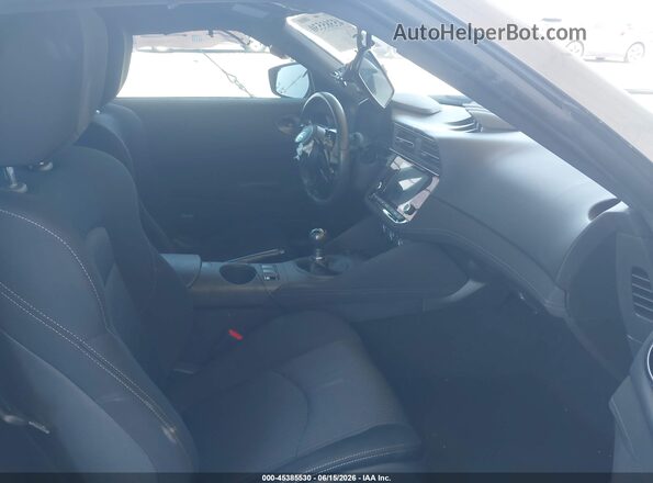 JN1BZ4AH7RM367237 2024 NISSAN Z Gray Front interior view