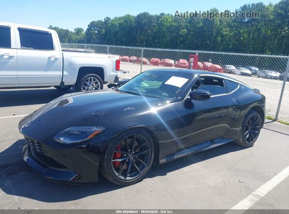 JN1BZ4BH9RM367500 2024 NISSAN Z Black Առջևի ձախ երեք քառորդ տեսարան