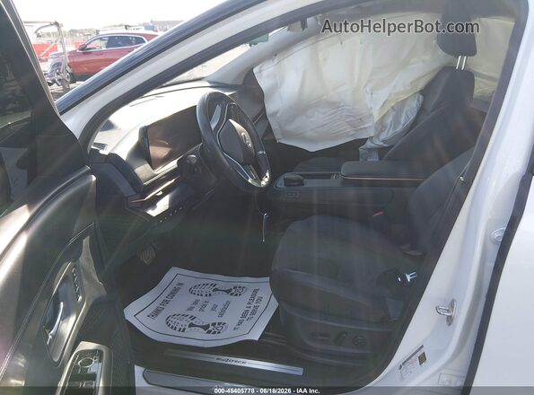 JN1DF0BB6PM711190 2023 NISSAN ARIYA White Vista interior delantera