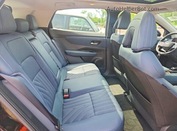 JN1DF0CD4RM734261 2024 NISSAN ARIYA Black Vista interior trasera