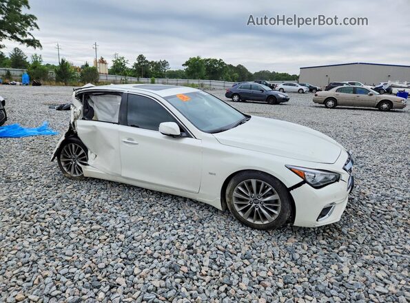 JN1EV7AP1JM351041 2018 INFINITI Q50 White 