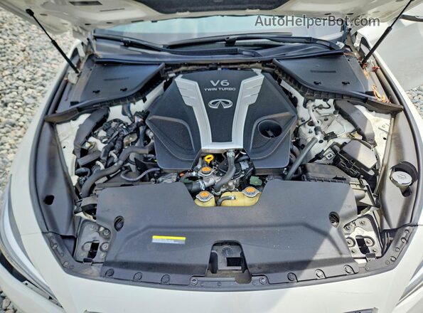 JN1EV7AP1JM351041 2018 INFINITI Q50 White 