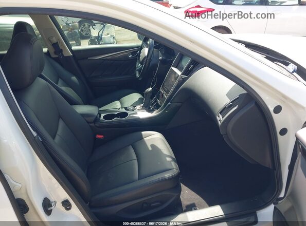 JN1EV7AP2MM700681 2021 INFINITI Q50 White Front interior view