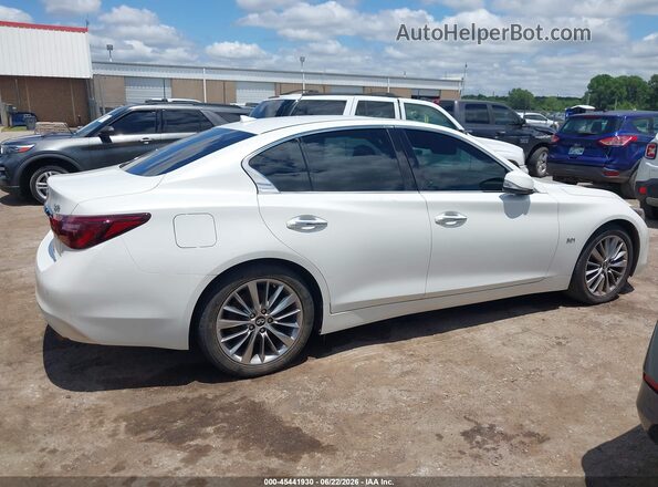 JN1EV7AP3JM366527 2018 INFINITI Q50 White Widok wnętrza z tyłu